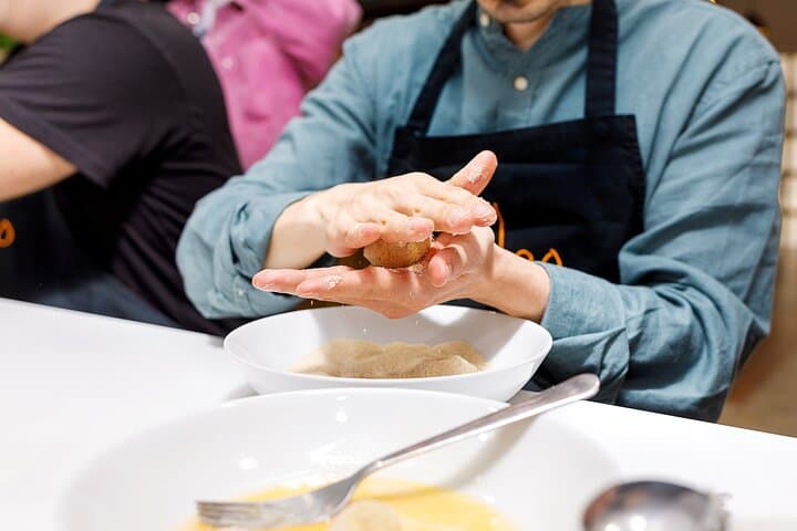 Afternoon Tapas Cooking Class in a Secret Venue in Madrid