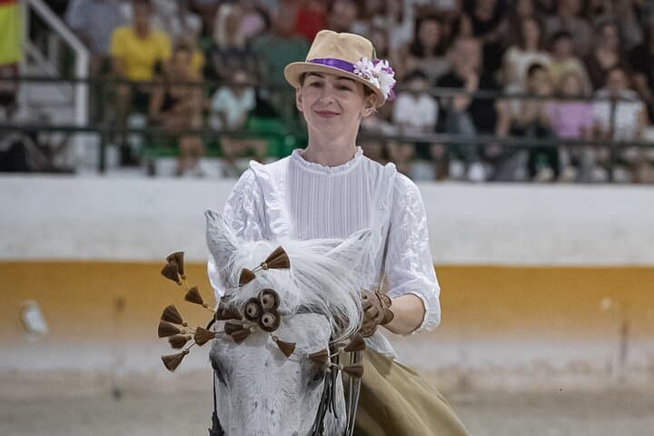Andalusian Horses and Flamenco show with transportation