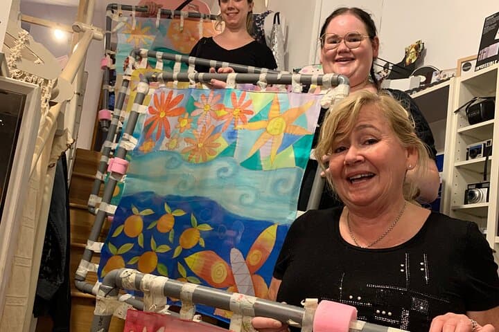 Private Class Paint your silk scarf with a Valencian artisan