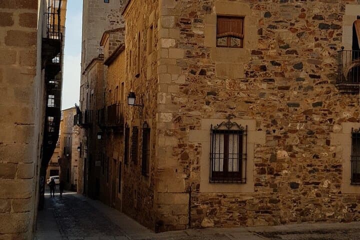Caceres Medieval Heritage - Old Town, Cathedral & Carvajal Palace