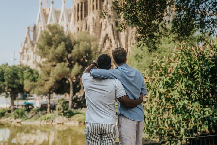 Private and Magical Photoshoot in Barcelona at Sagrada Familia