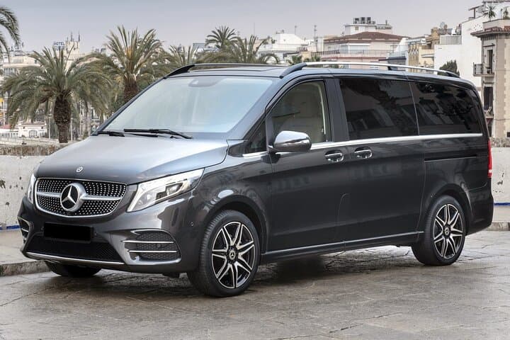 Arrival Transfer: Cruise Port to Barcelona by Luxury Van