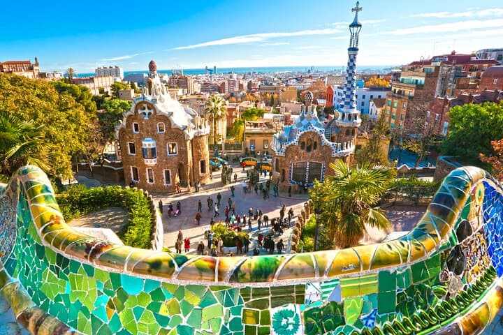Private Park Güell Guided Experience