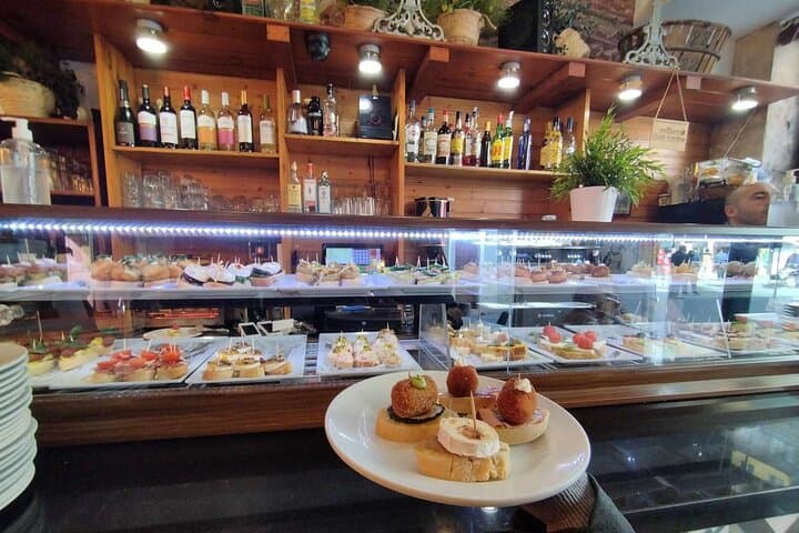 Valencia Tapas Tour: Market, History & Local Bites