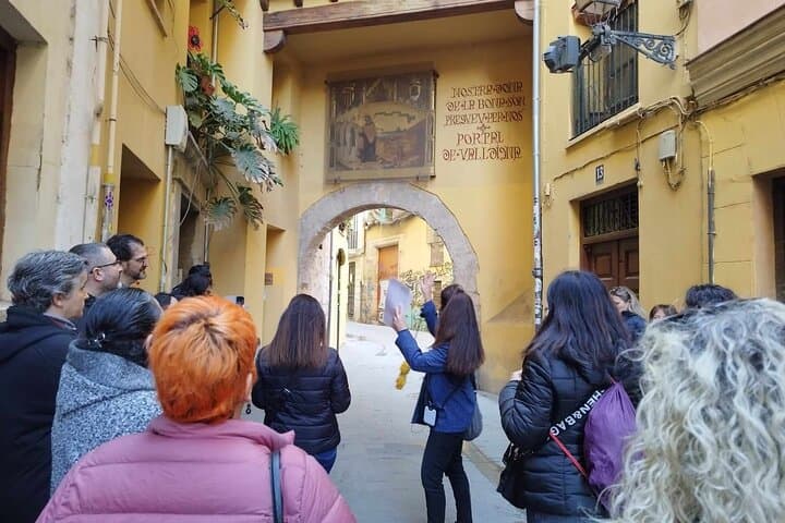Valencia Tapas Tour: Market, History & Local Bites