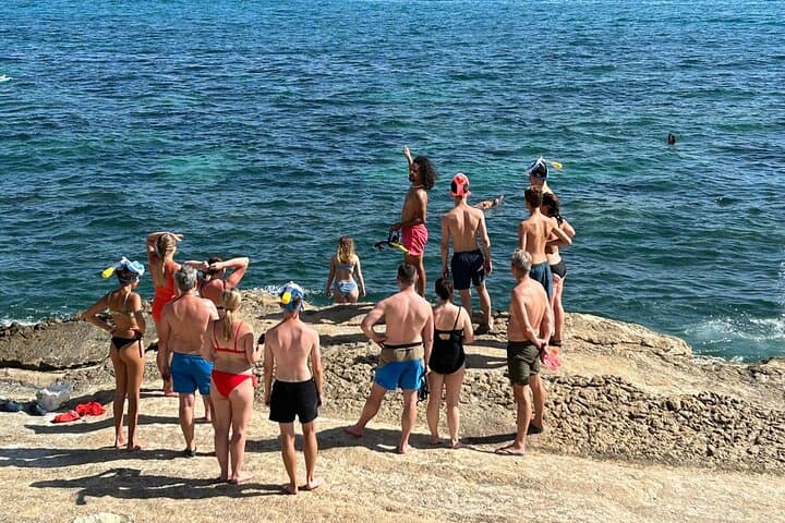 Alicante: Calas & Beaches Snorkeling with E - Bikes