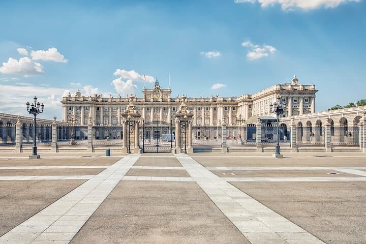 Private Tour of the Old City in Madrid
