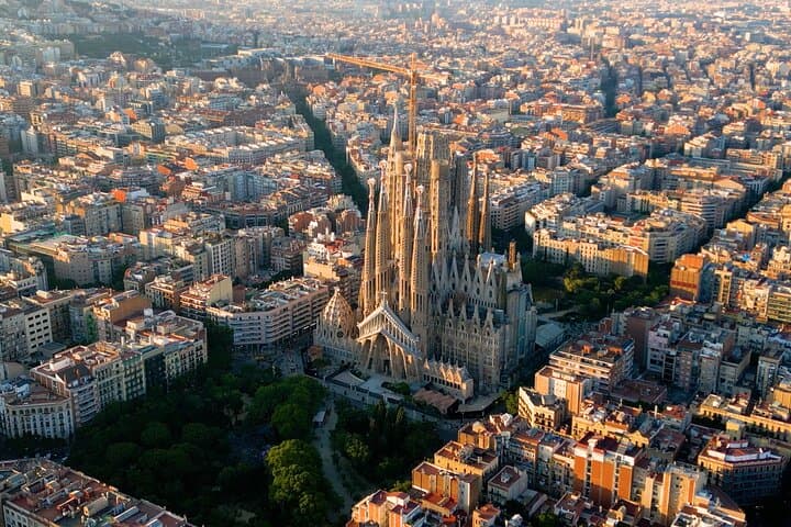 Private Tour Sagrada Familia and Park Guell