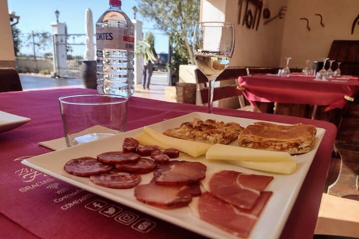 Private Alicante Guided Tour and Winery Visit