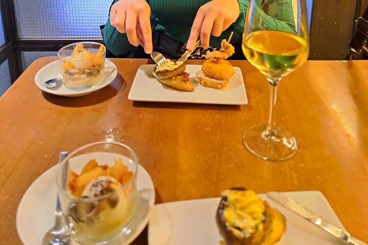 Bilbao Food Tour: Pintxos, Drinks, and Tapas with a Local