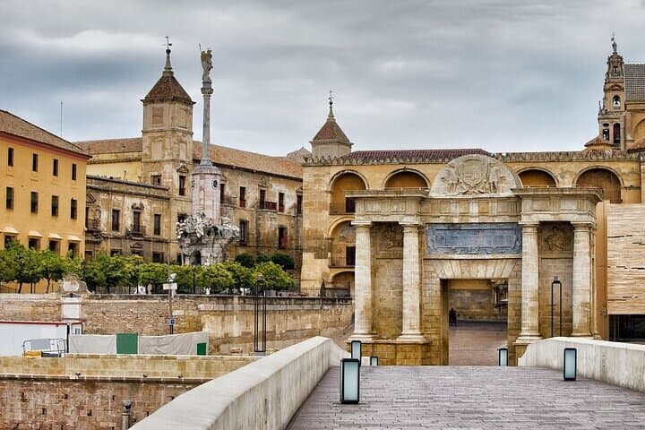 Cordoba Highlights Private Bike Tour With A Guide