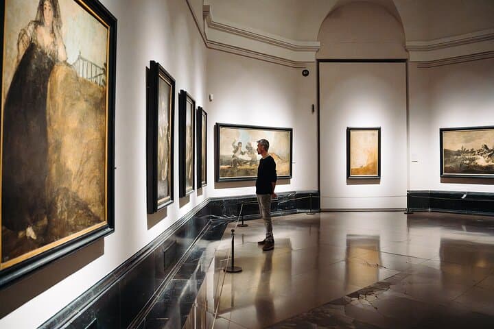 Prado Museum Before Opening Tour VIP Small Group