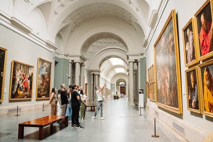 Prado Museum Before Opening Tour VIP Small Group