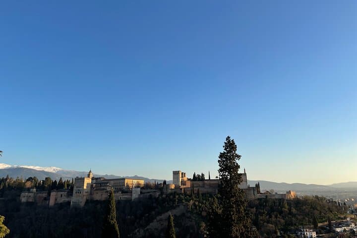 Private city tour in Albaicin