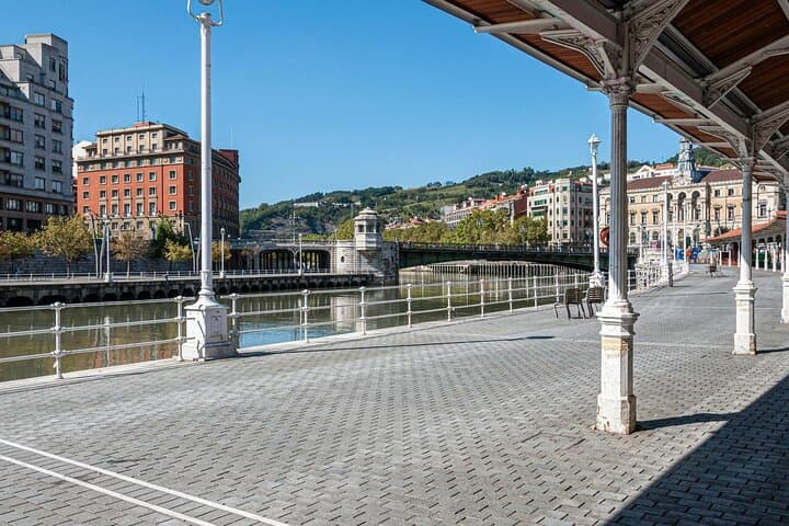 Bilbao Must See Attractions Walking Tour With A Guide
