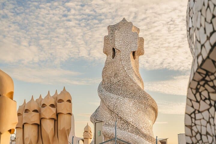 Gaudi Guided Tour: Casa Batllo, La Pedrera & Casa Vicens