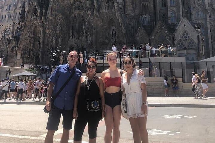 Barcelona Gracia District Guided Walking Tour With A Guide