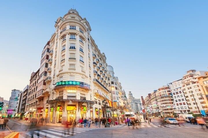 Valencia Must-See Attractions Walking Tour With Guide