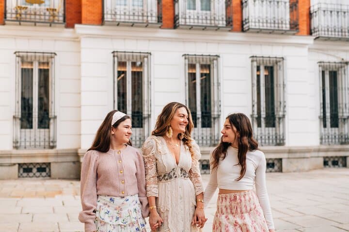 Private Vacation Photography Session with Photographer in Madrid