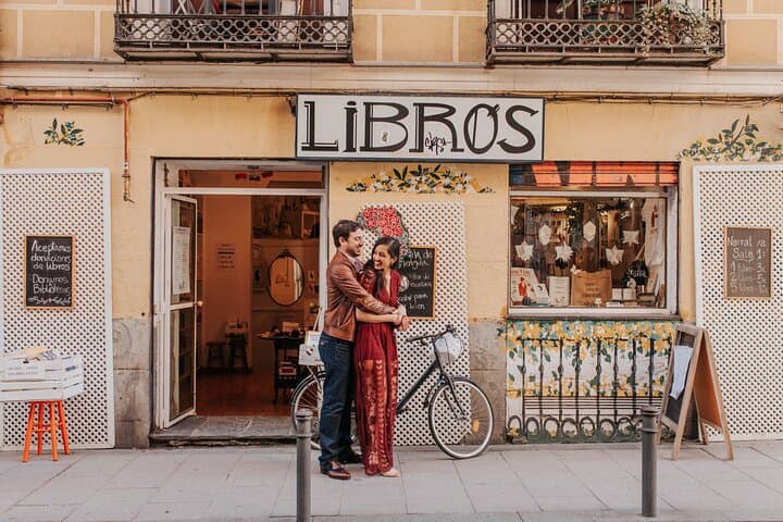 Private Vacation Photography Session with Photographer in Madrid