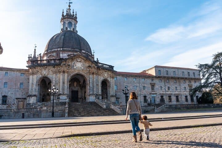 Private Tour of San Sebastian, Zumaia and Loyola