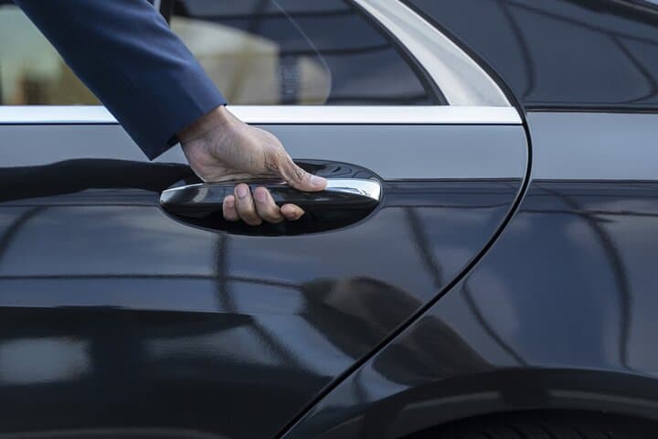 Private Transfer from Granada Hotels to Seville