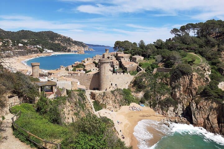 Costa Brava Beach Tour from Barcelona to Tossa de Mar