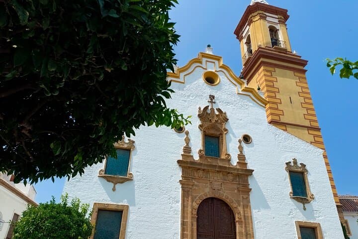 Estepona private trip with hotel or shore pickup from Marbella
