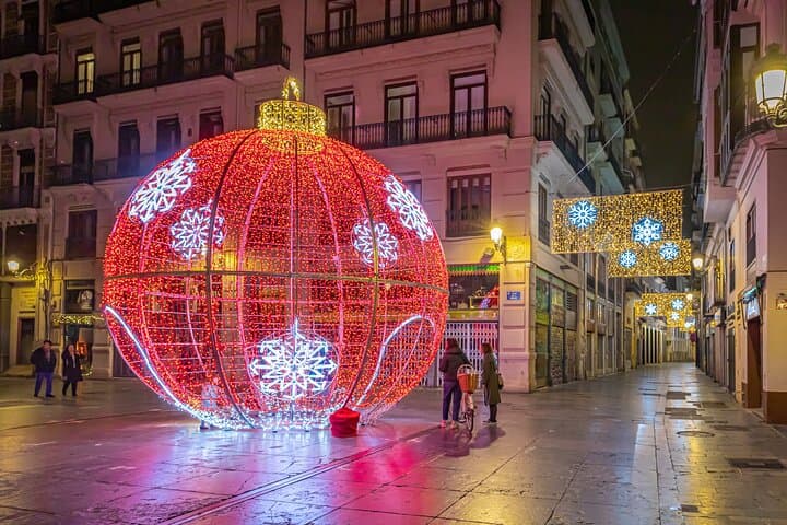 Valencia Christmas Private Tour: Lights, Spirits & Sights