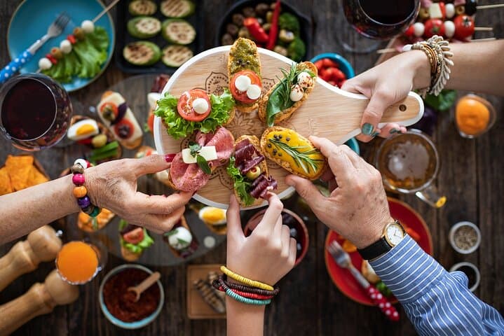 Barcelona Tapas & Pintxos Private Food Tour with Local Expert