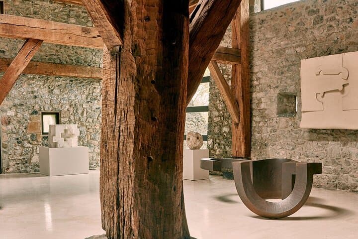 Private Premium Tour of San Sebastian and Chillida Leku Museum