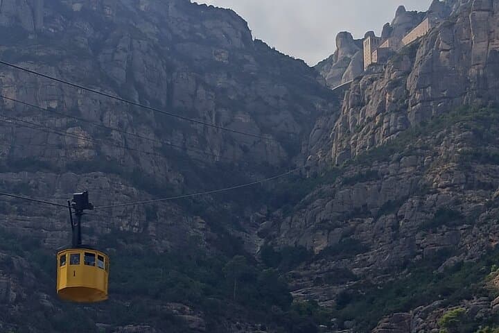 Montserrat 5 hours (DE 1 to 16 passengers)