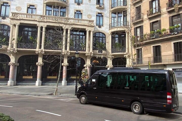 Montserrat 5 hours (DE 1 to 16 passengers)