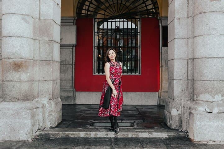 Private Photoshoot in Plaza Mayor in Madrid