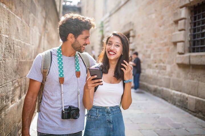 Scavenger Hunt: Barcelona's Old Town Cryptic Adventure