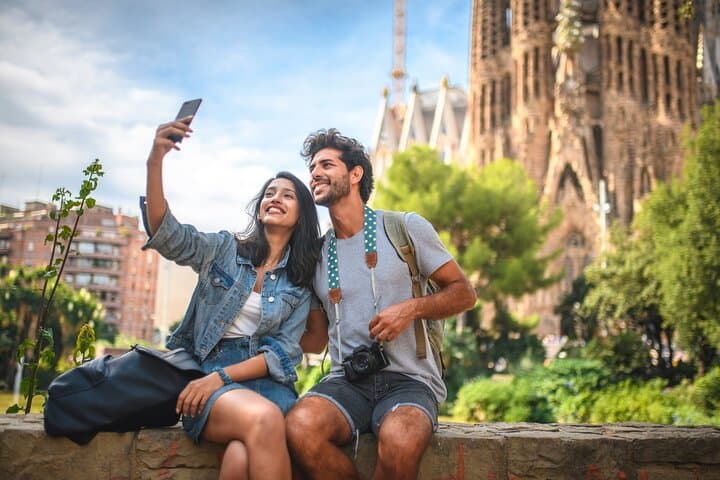 Scavenger Hunt: Barcelona's Old Town Cryptic Adventure