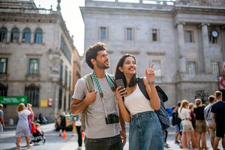 Scavenger Hunt: Barcelona's Old Town Cryptic Adventure