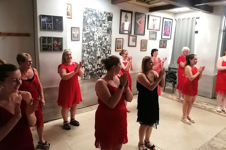 Barcelona: Latin Dance and Salsa Class Experience