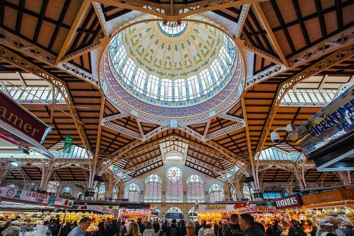 Essential Valencia: Local Culture and Gastronomy