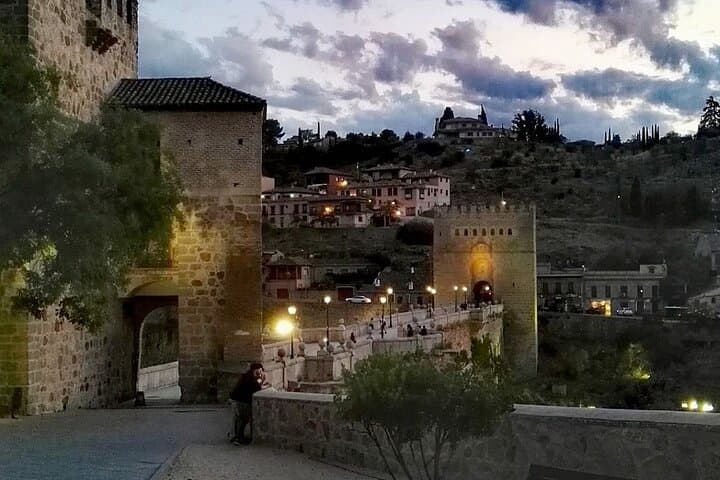 Private Tour in Toledo 8 hours with private guide and driver