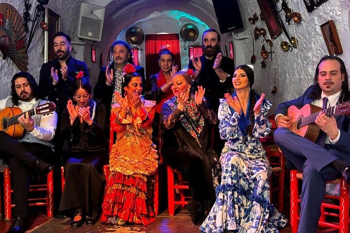 Flamenco show at Cuevas Los Tarantos Sacromonte