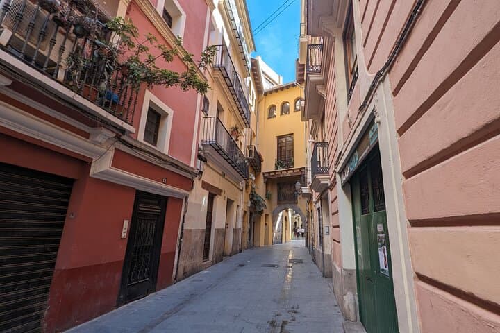Valencia Walking Tour with Food Tasting