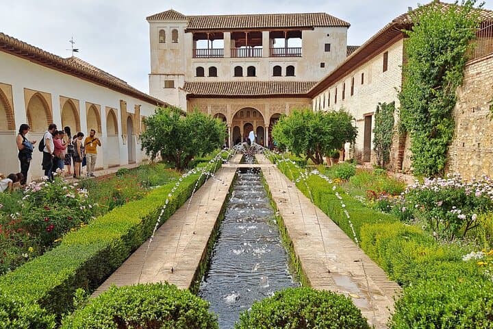 Private excursion to the Alhambra and Generalife