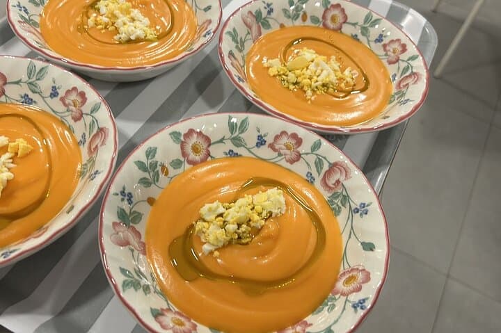 Spanish Tapas Experience and Sangría Showcooking in Madrid
