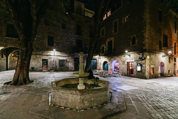 Barcelona Ghosts & Legends Tour