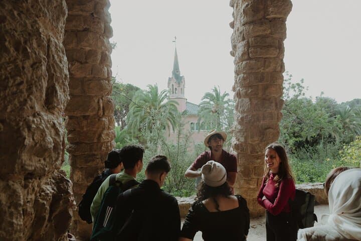 Park Guell Guided Tour in Barcelona with Skip-the-Line