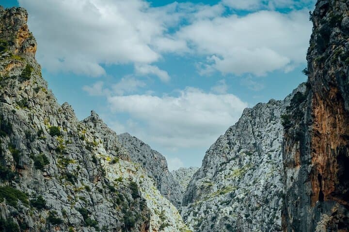 Hike the canyon of Torrent de Pareís