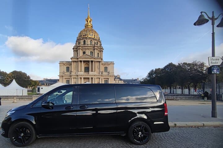 PARIS city tour in a luxury VIP minivan
