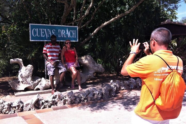 Caves Drach Boat Trip from Alcudia with Return Bus and Tickets