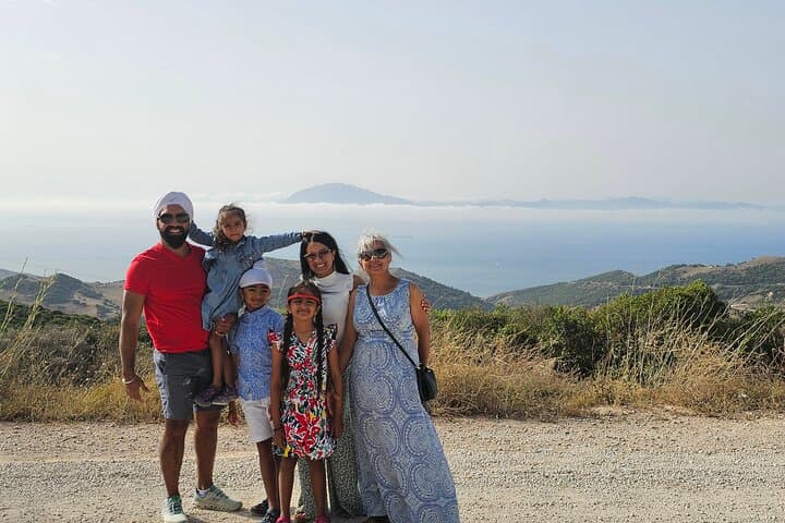 Coastal White Villages and beaches private day trip from Seville